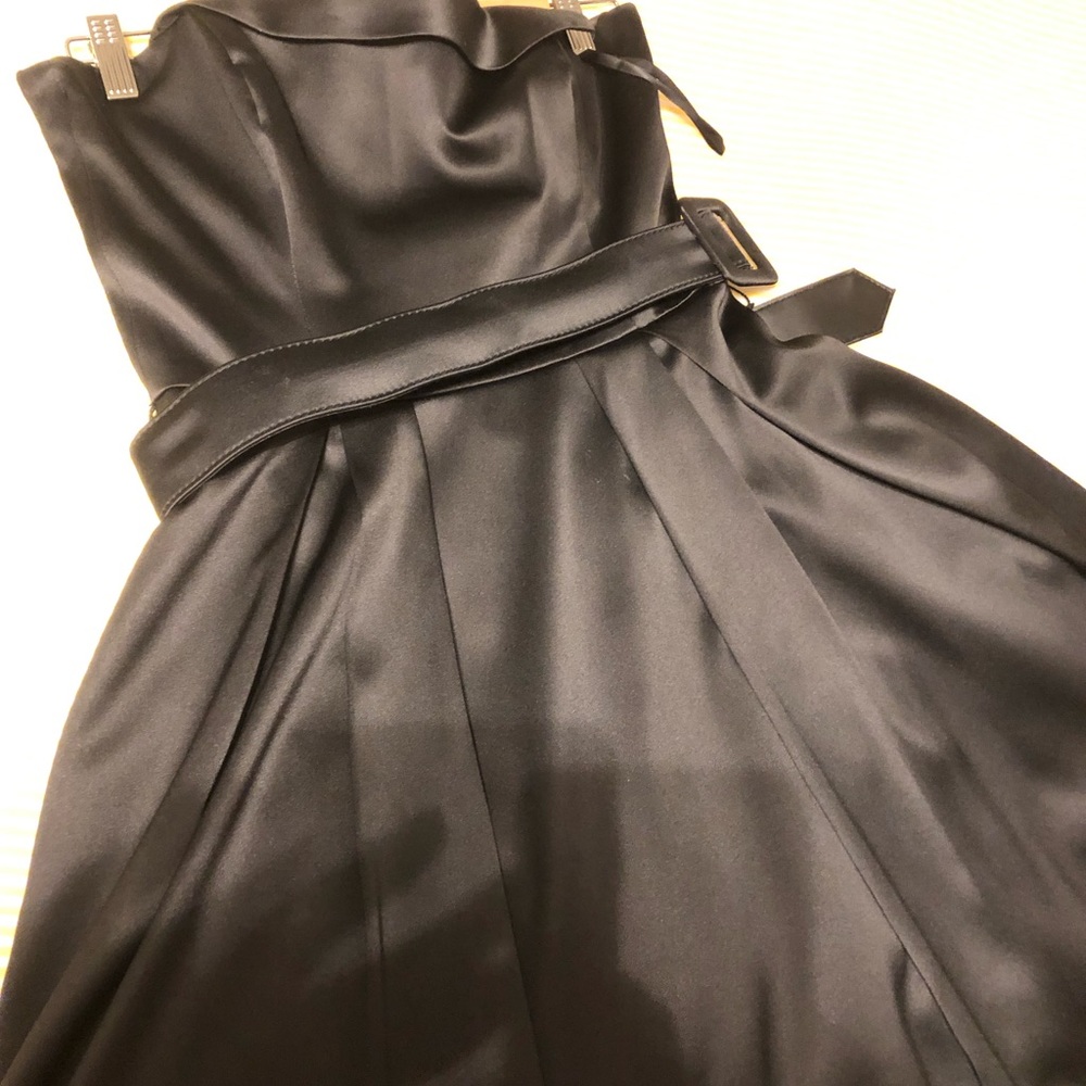 Stunning strapless cocktail dress